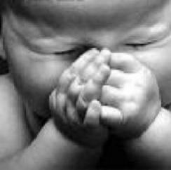 il et tro mignon se pti bebe !!!!